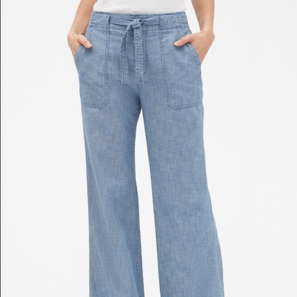 Gap Mid Rise Wide Leg Chambray Pants size 8
